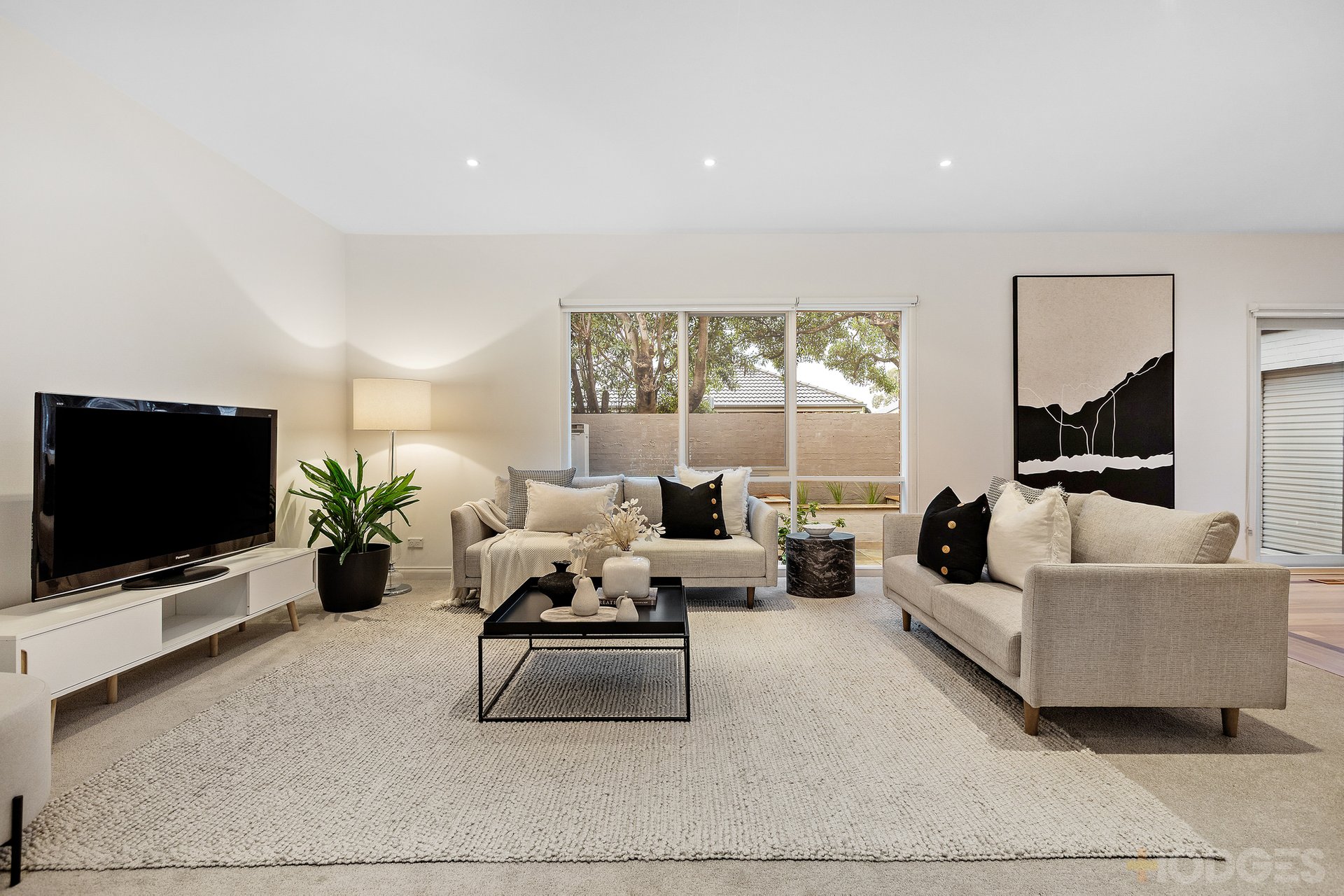 2 / 1 Albert Street Highett