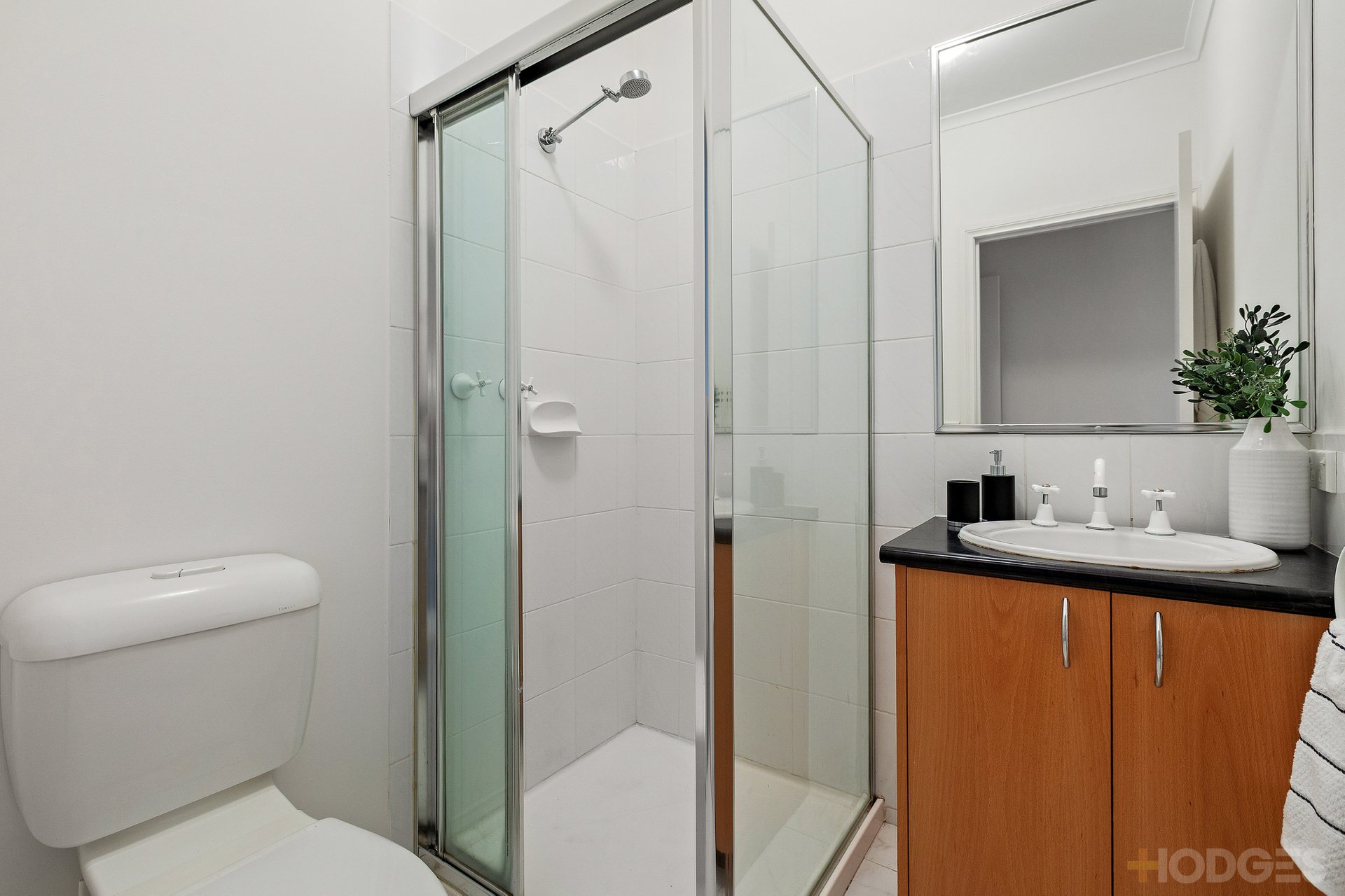 2 / 1 Albert Street Highett