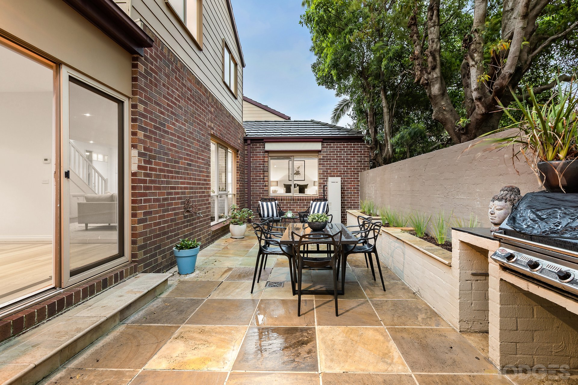 2 / 1 Albert Street Highett
