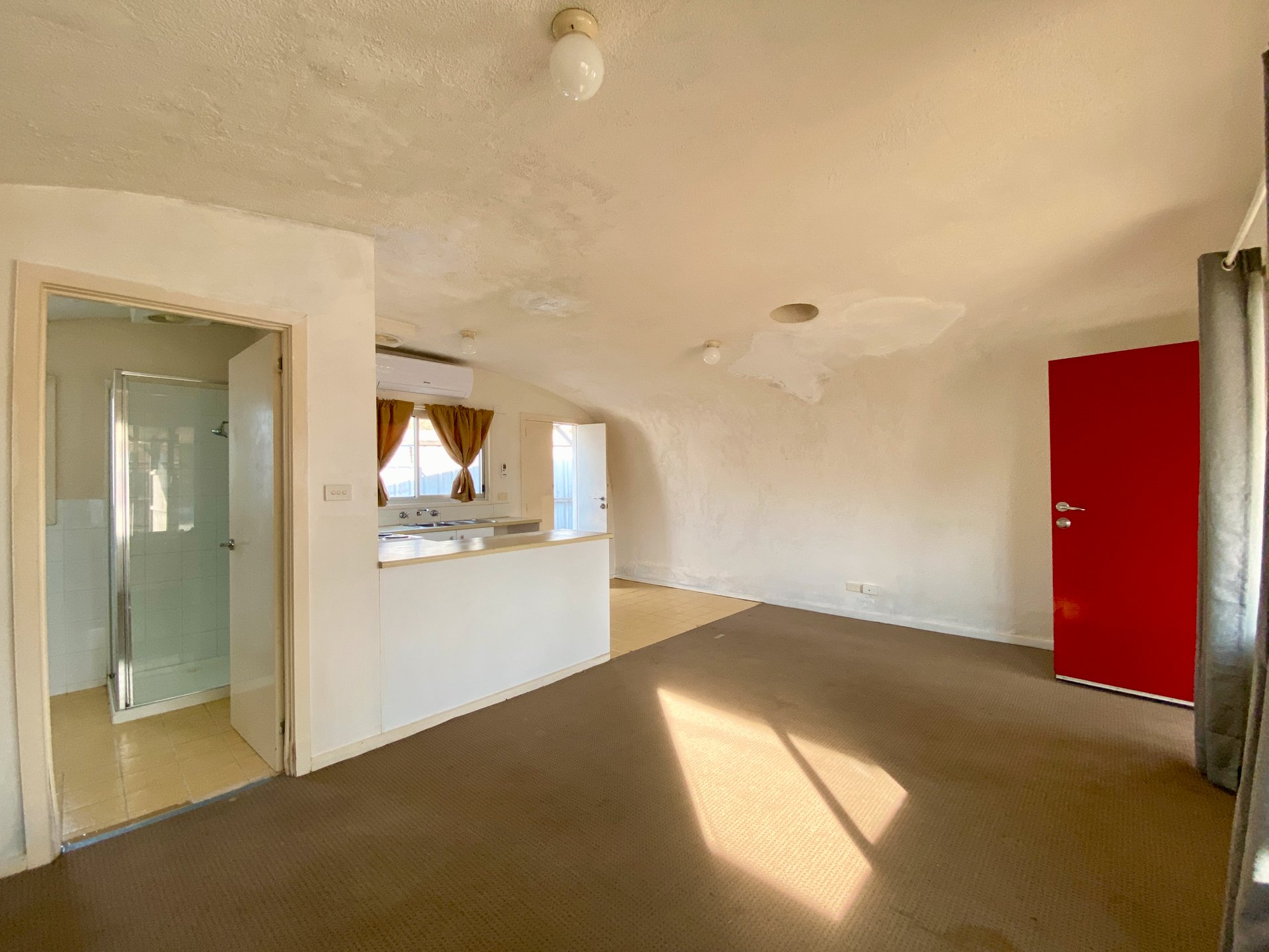 2/1 Alcona Court, Bell Park image 5