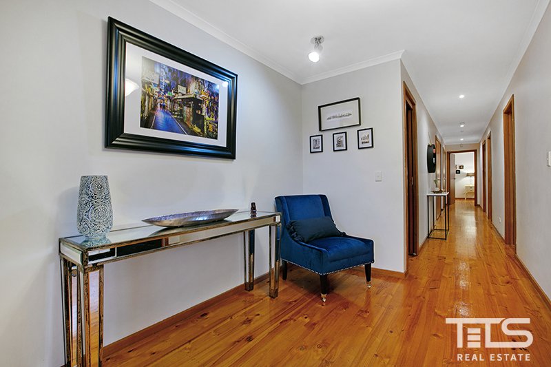 21 Arnside Crescent, Westmeadows image 10