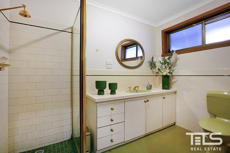 21 Arnside Crescent, Westmeadows image 13