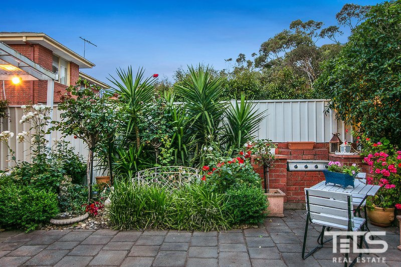 21 Arnside Crescent, Westmeadows image 24