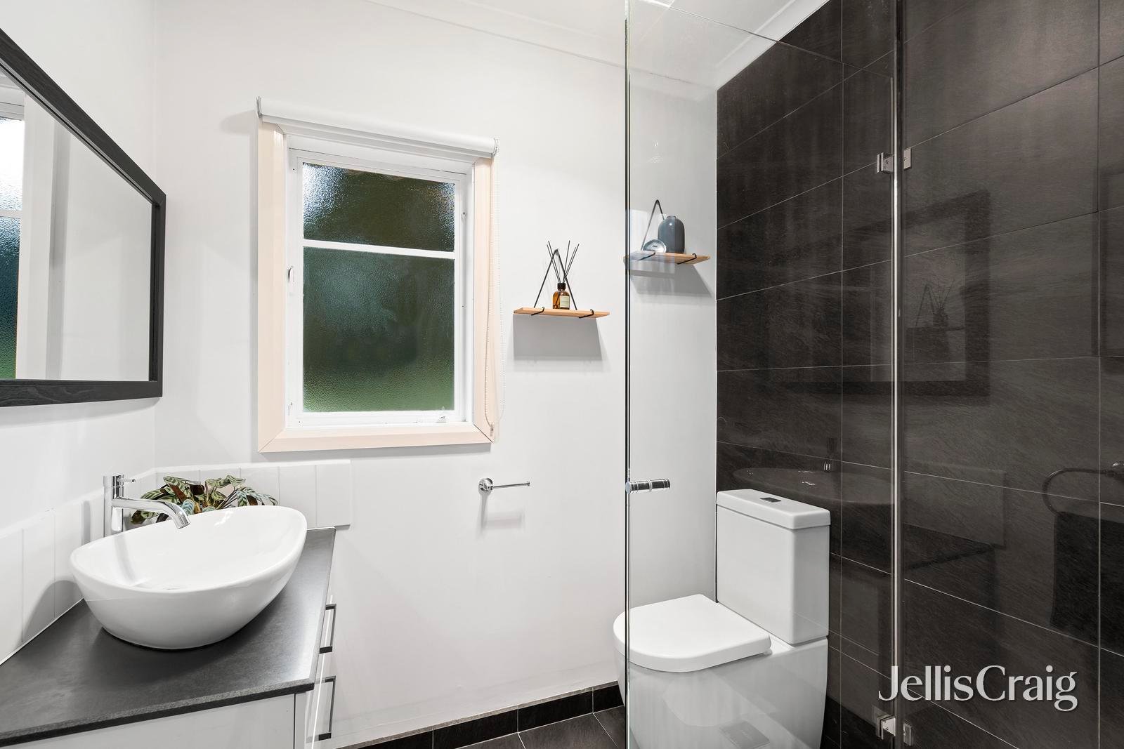 21 Ash Grove, Montrose image 7