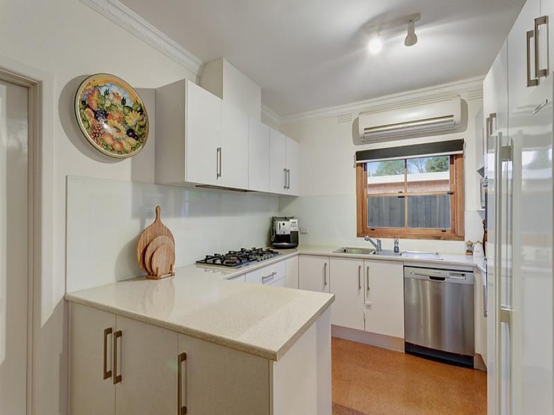 21 Asquith Street, Box Hill South image 4