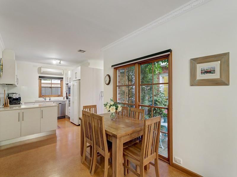 21 Asquith Street, Box Hill South image 5