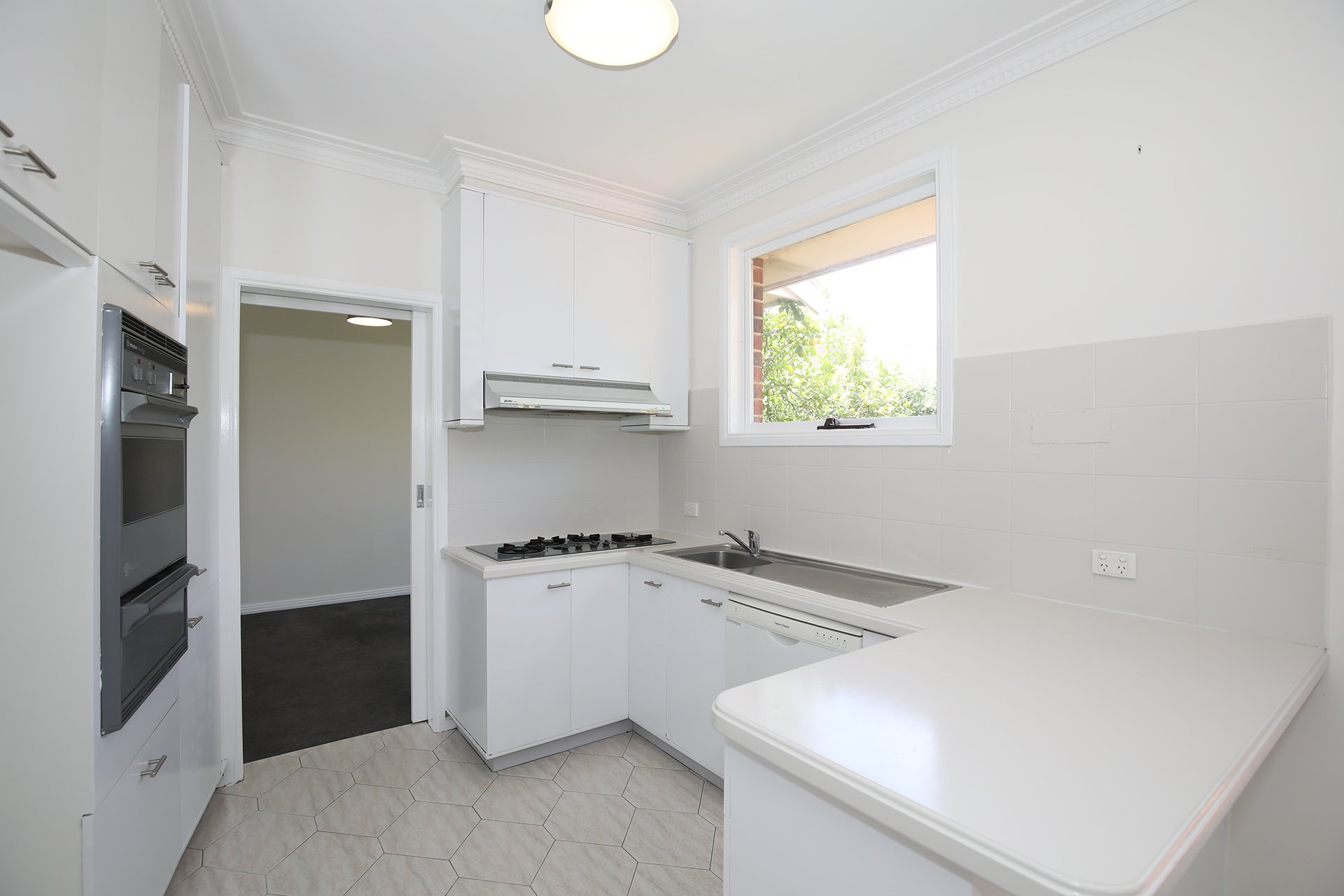 2/1 Asquith Street, Kew image 3