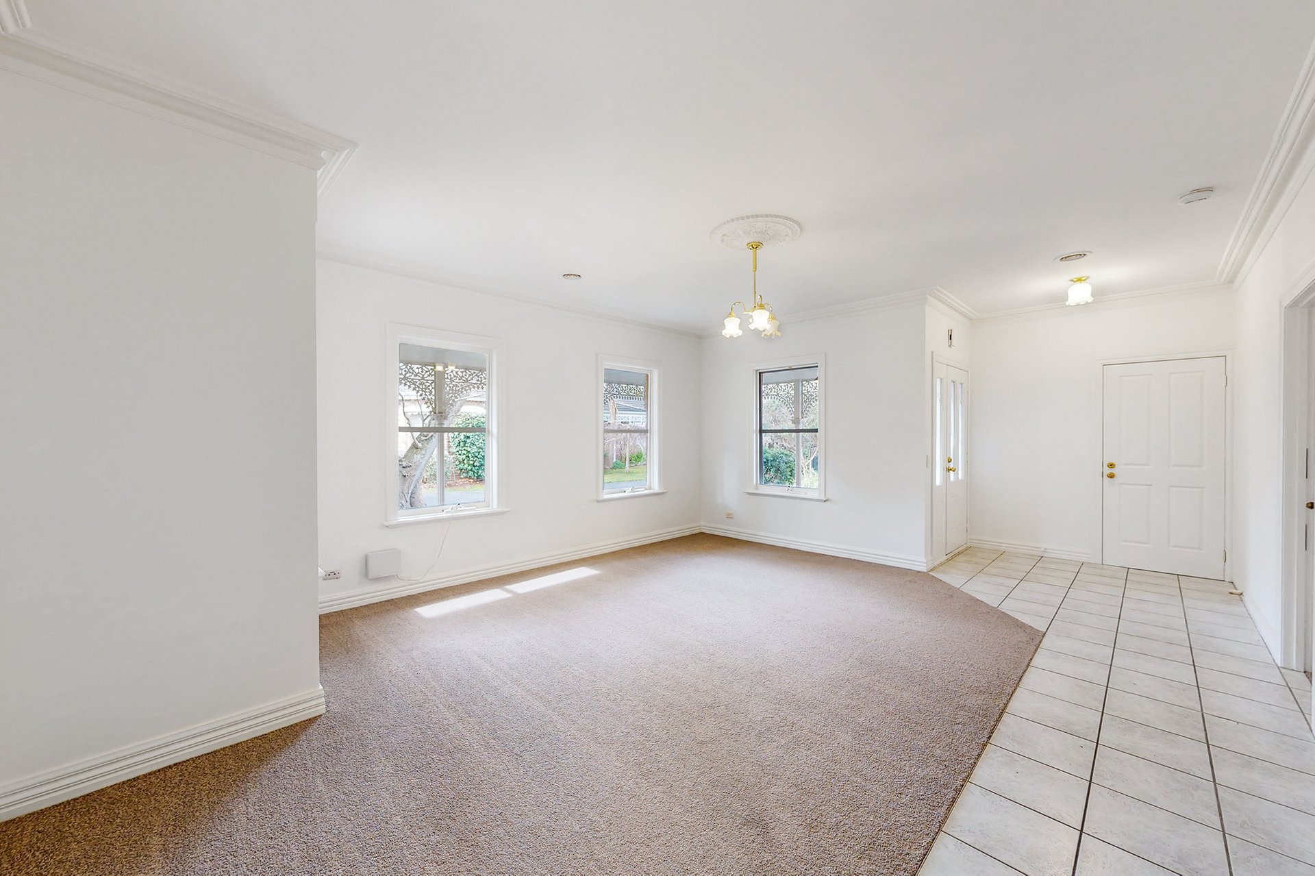 Property Gallery Thumbnail 3