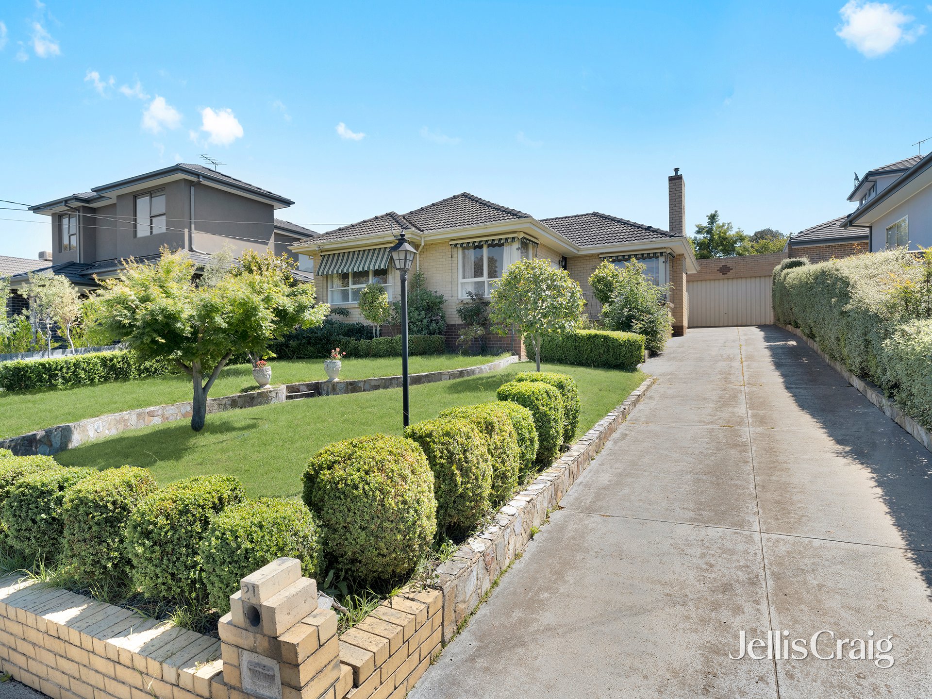 21 Bales Street, Mount Waverley image 1