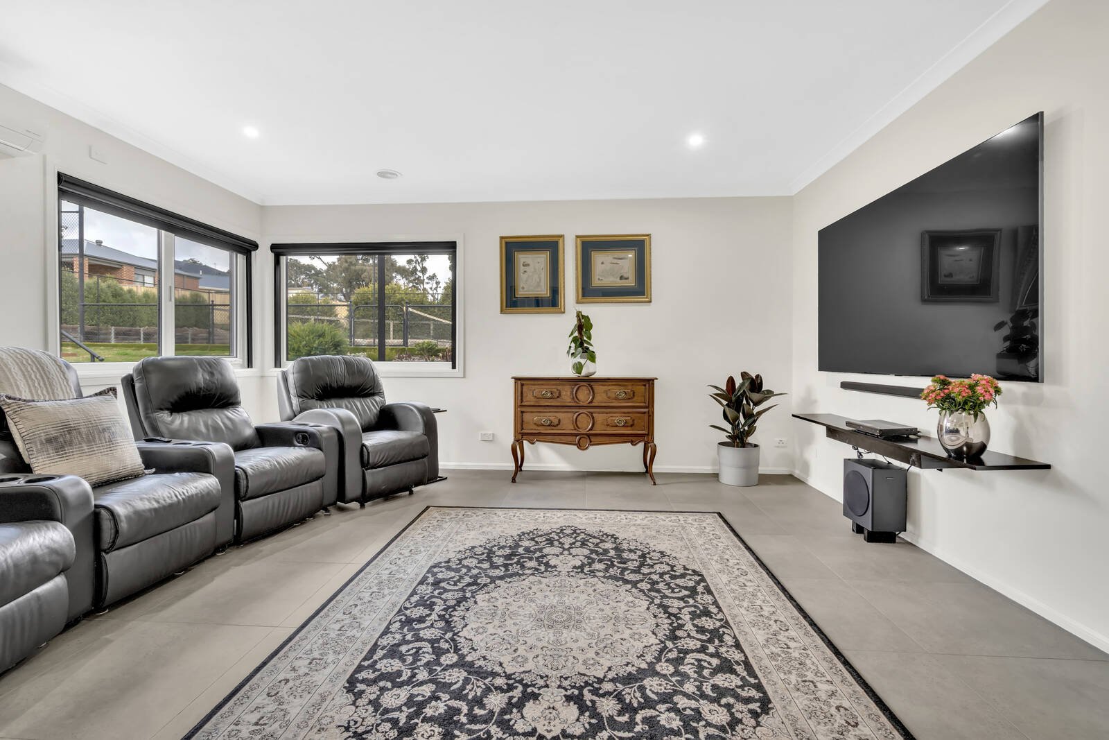 Property Gallery - Main Image