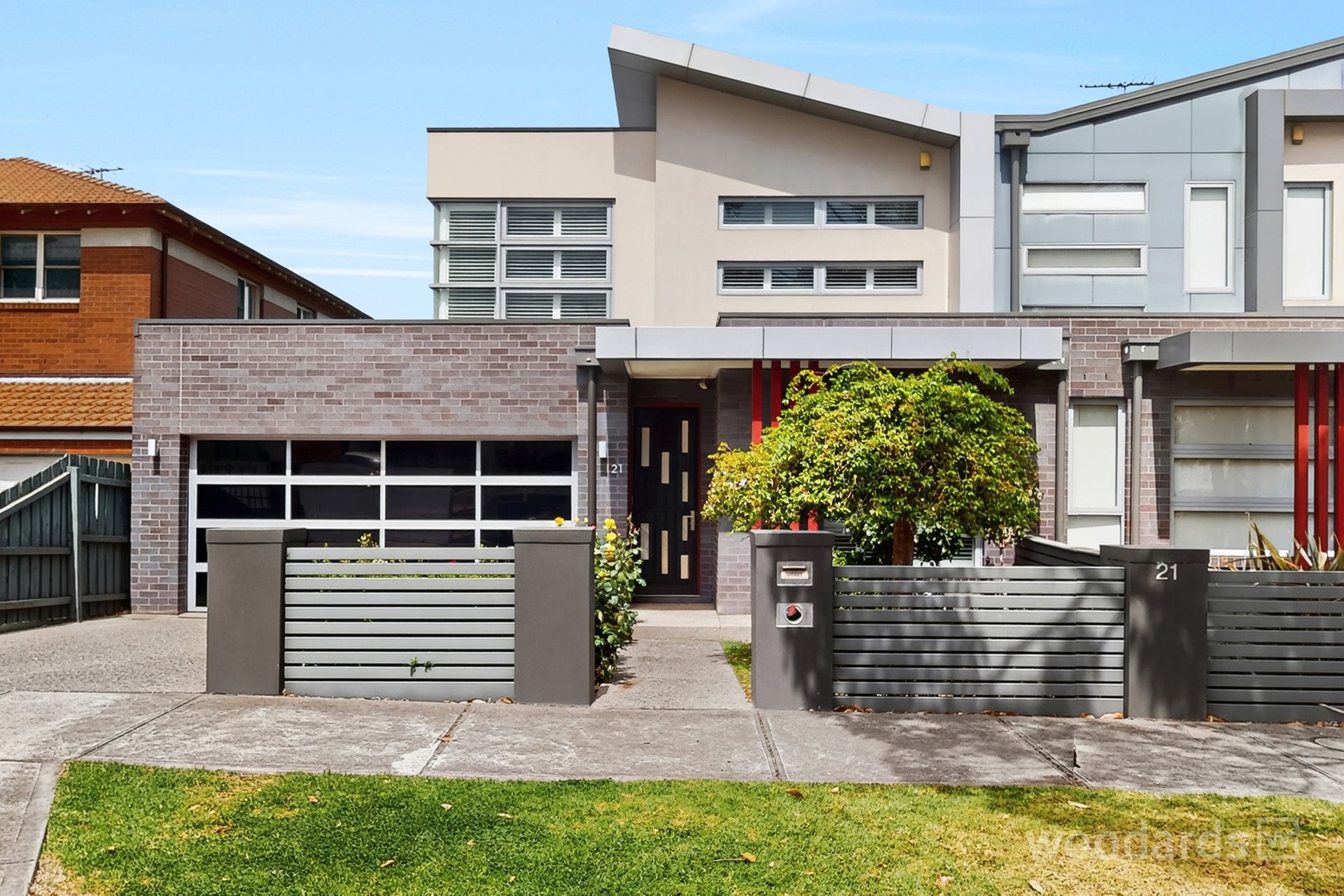 21 Balmoral Ave