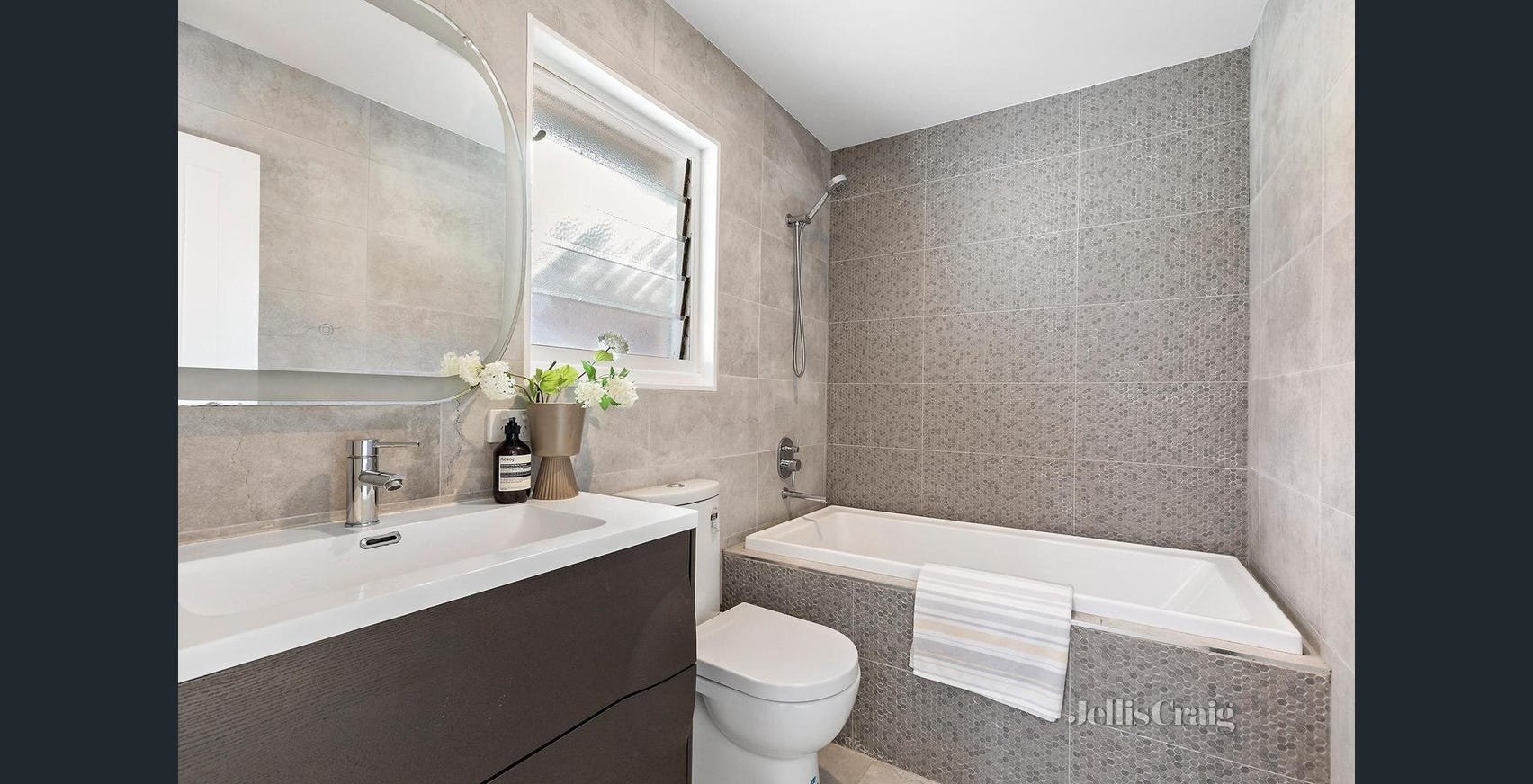 21 Barkers Road, Kew image 13