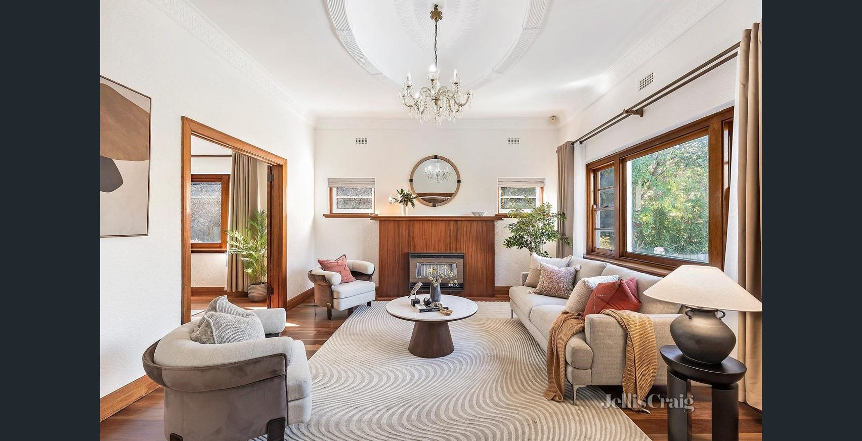 21 Barkers Road, Kew image 2