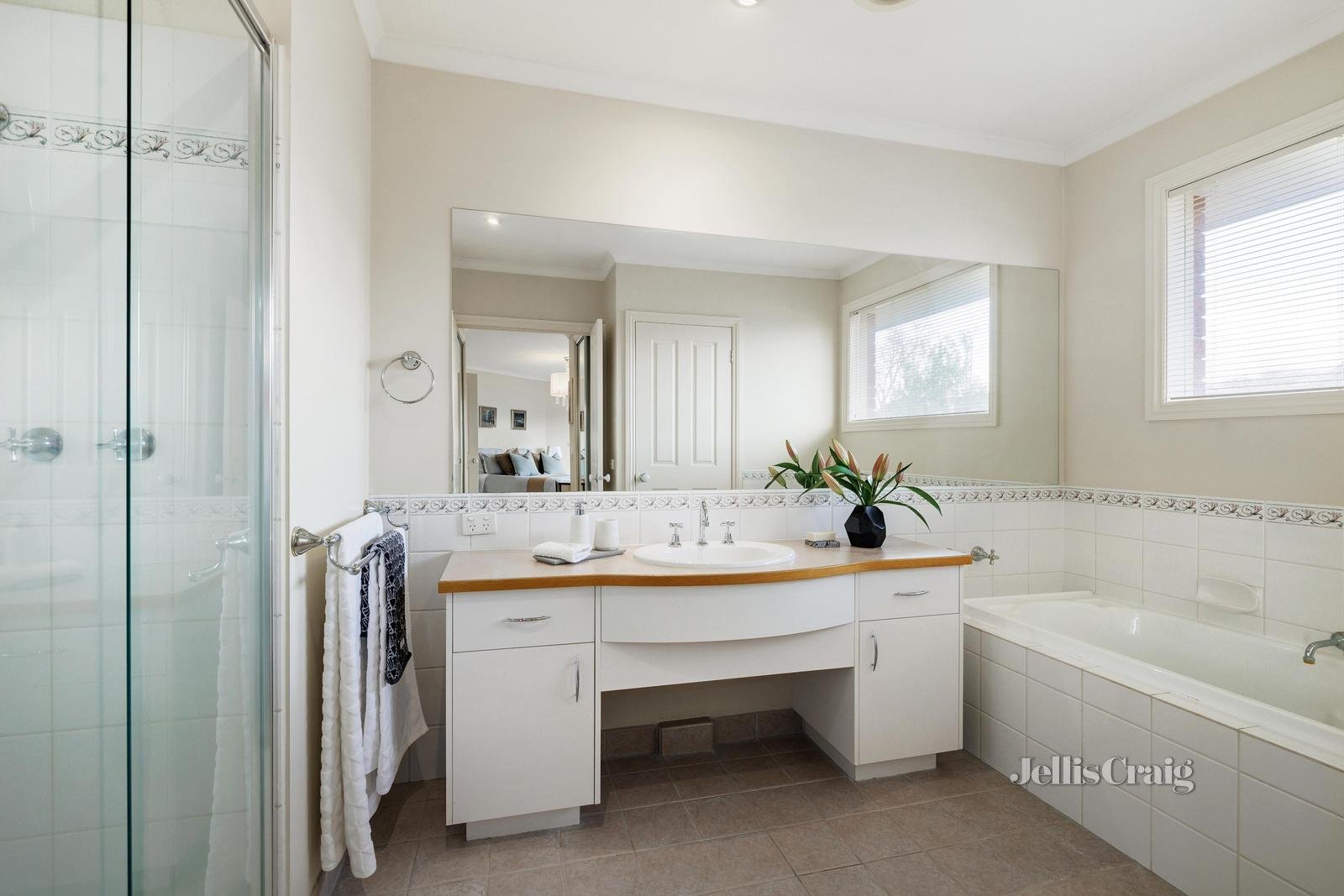 21 Barrani Street, Bentleigh East image 11