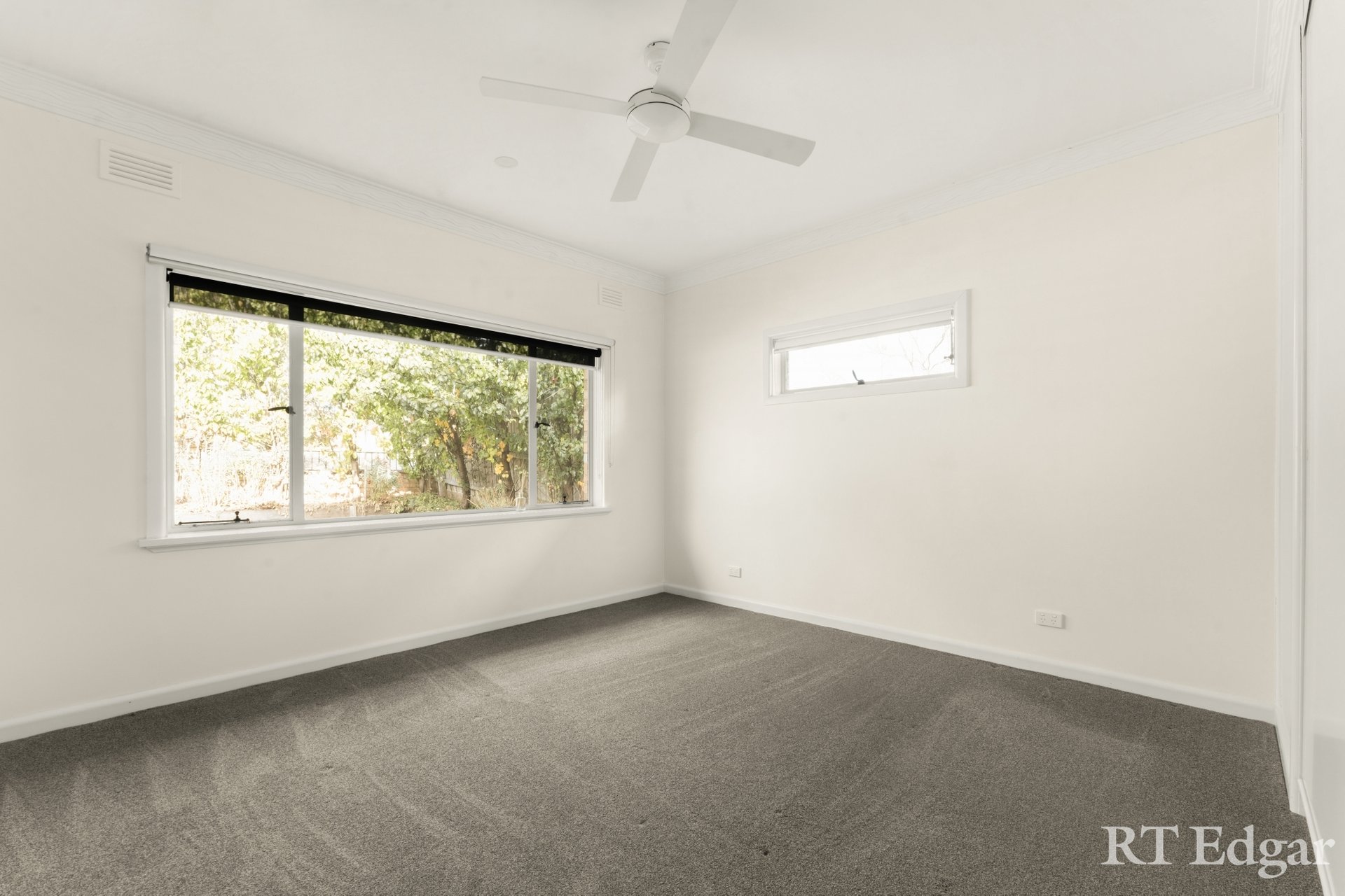 Property Gallery Thumbnail 6