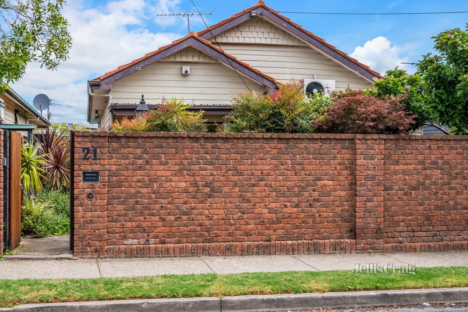 21 Beavers Road, Northcote image 2