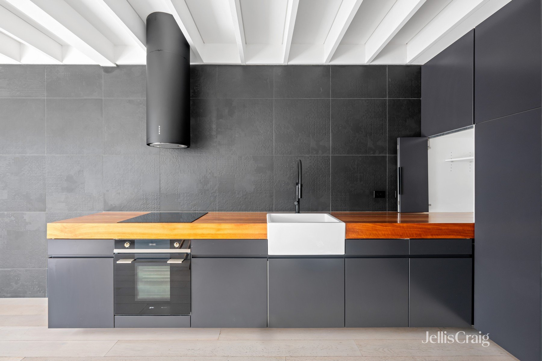 2/1 Bedford Street, Collingwood image 2