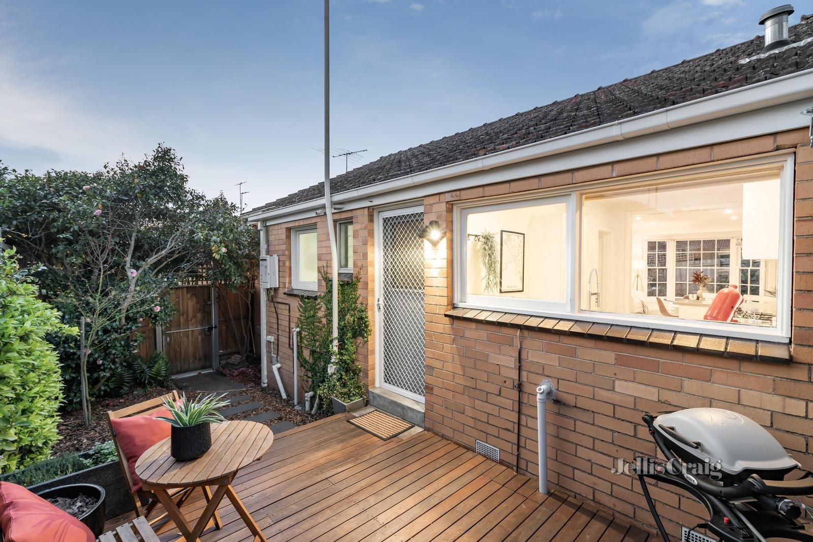 2/1 Belmont Avenue, Glen Iris image 9