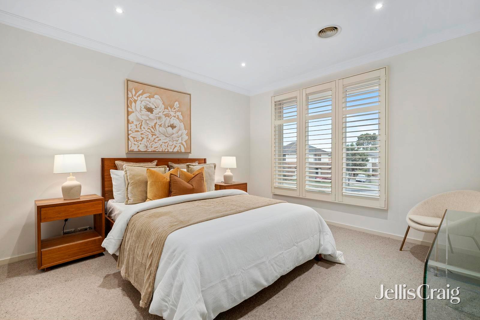 21 Bentham Court, Burwood image 8