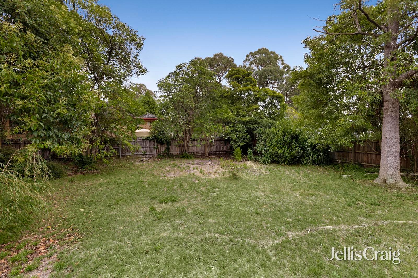 21 Binbrook Drive, Croydon image 10