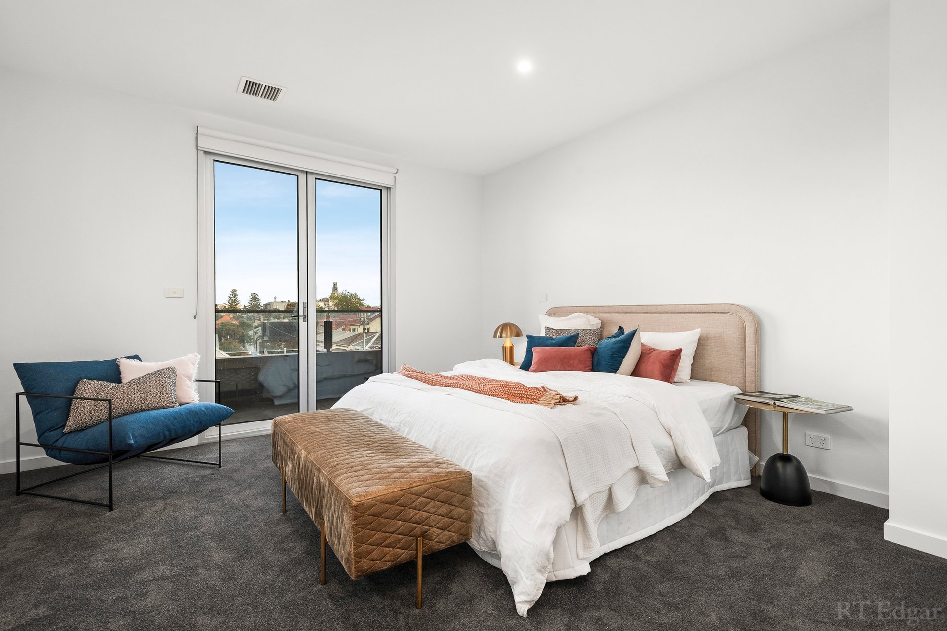 21 Bleakhouse Lane, Albert Park image 12
