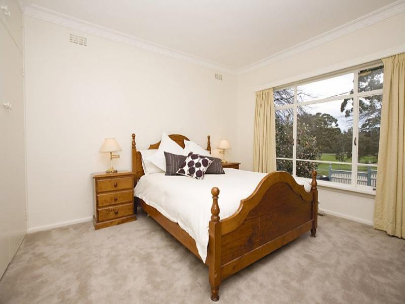 21 Boisdale Street, Surrey Hills image 6