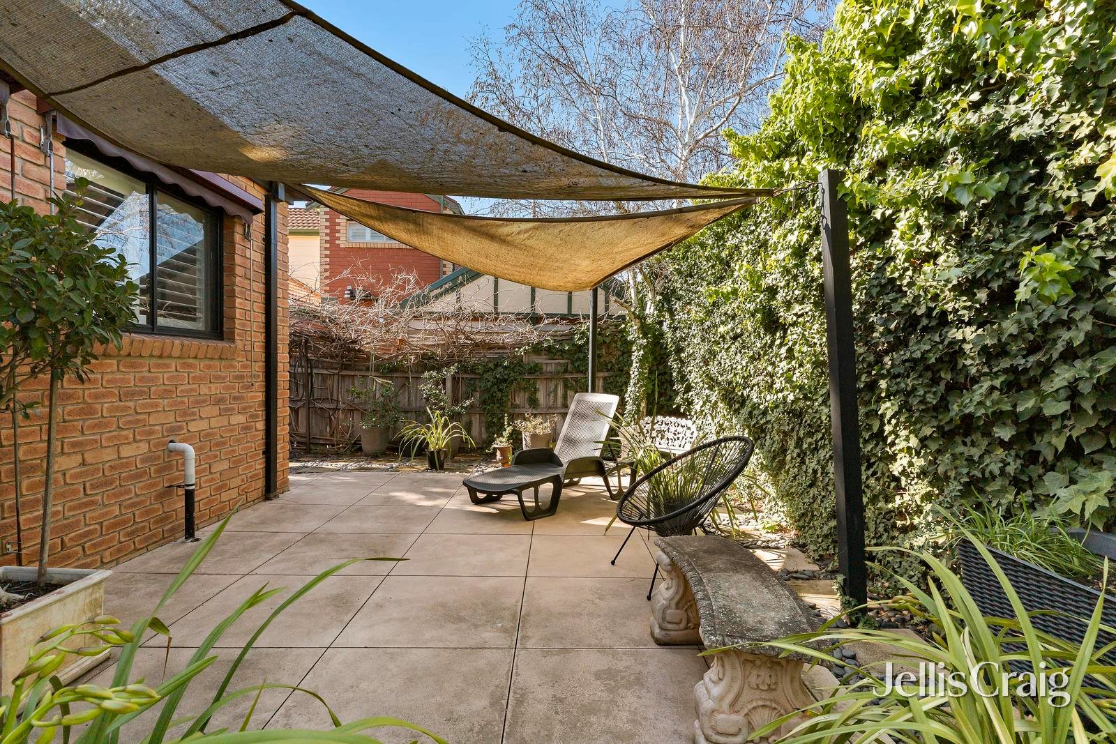 2/1 Border Drive, Keilor East image 8