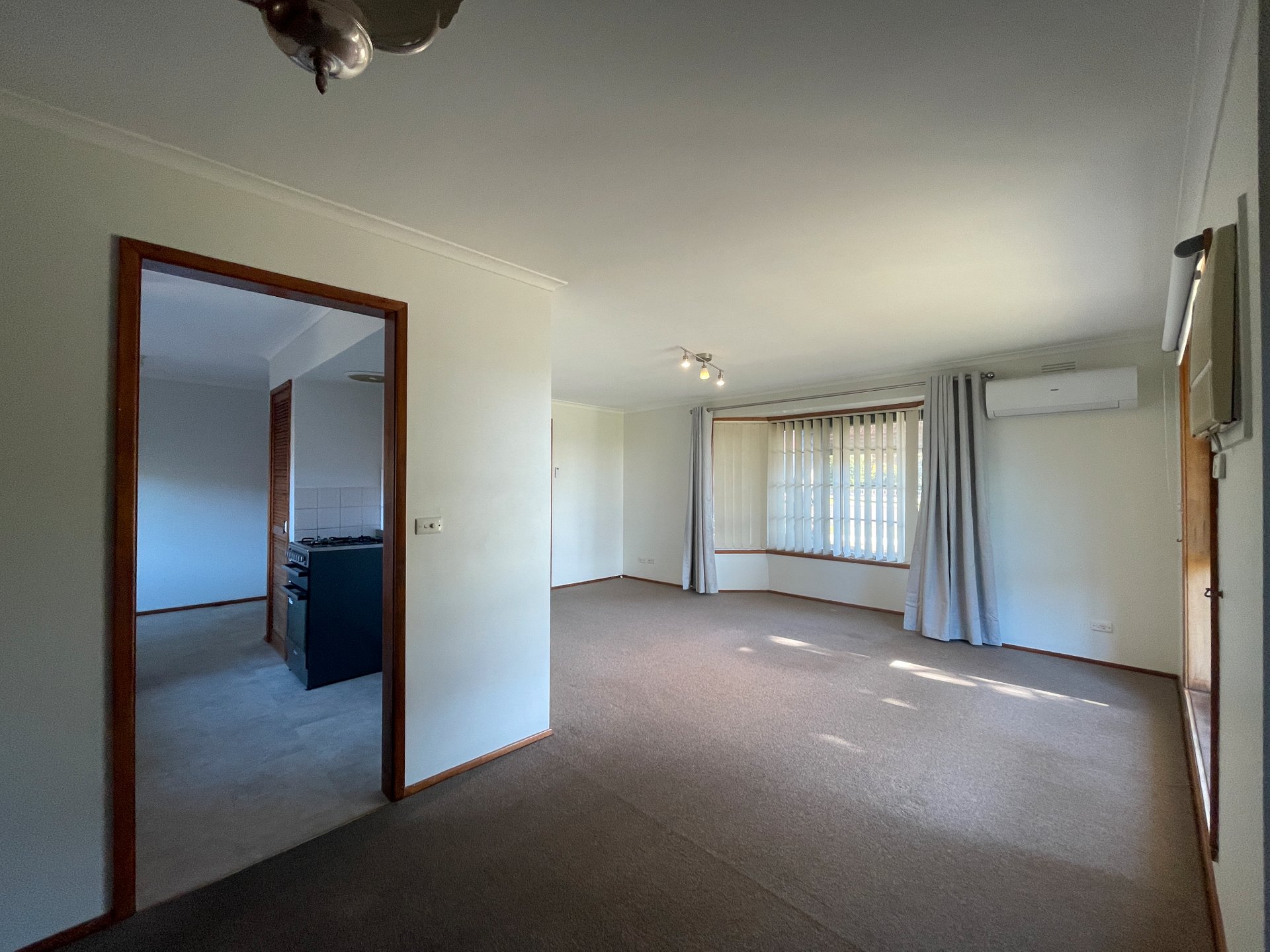 21 Braund Avenue, Bell&nbsp;Post&nbsp;Hill image 2