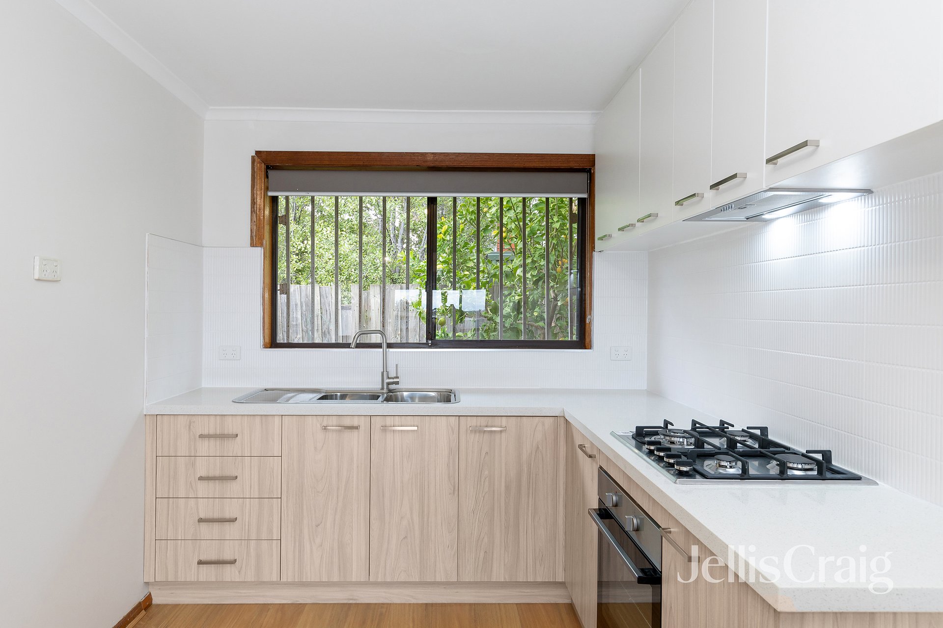 2/1 Broadhurst Avenue, Reservoir image 4