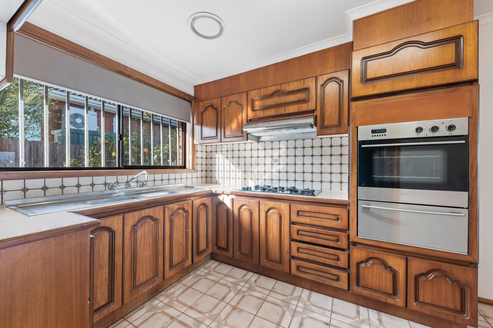 2/1 Broadhurst Avenue, Reservoir image 2