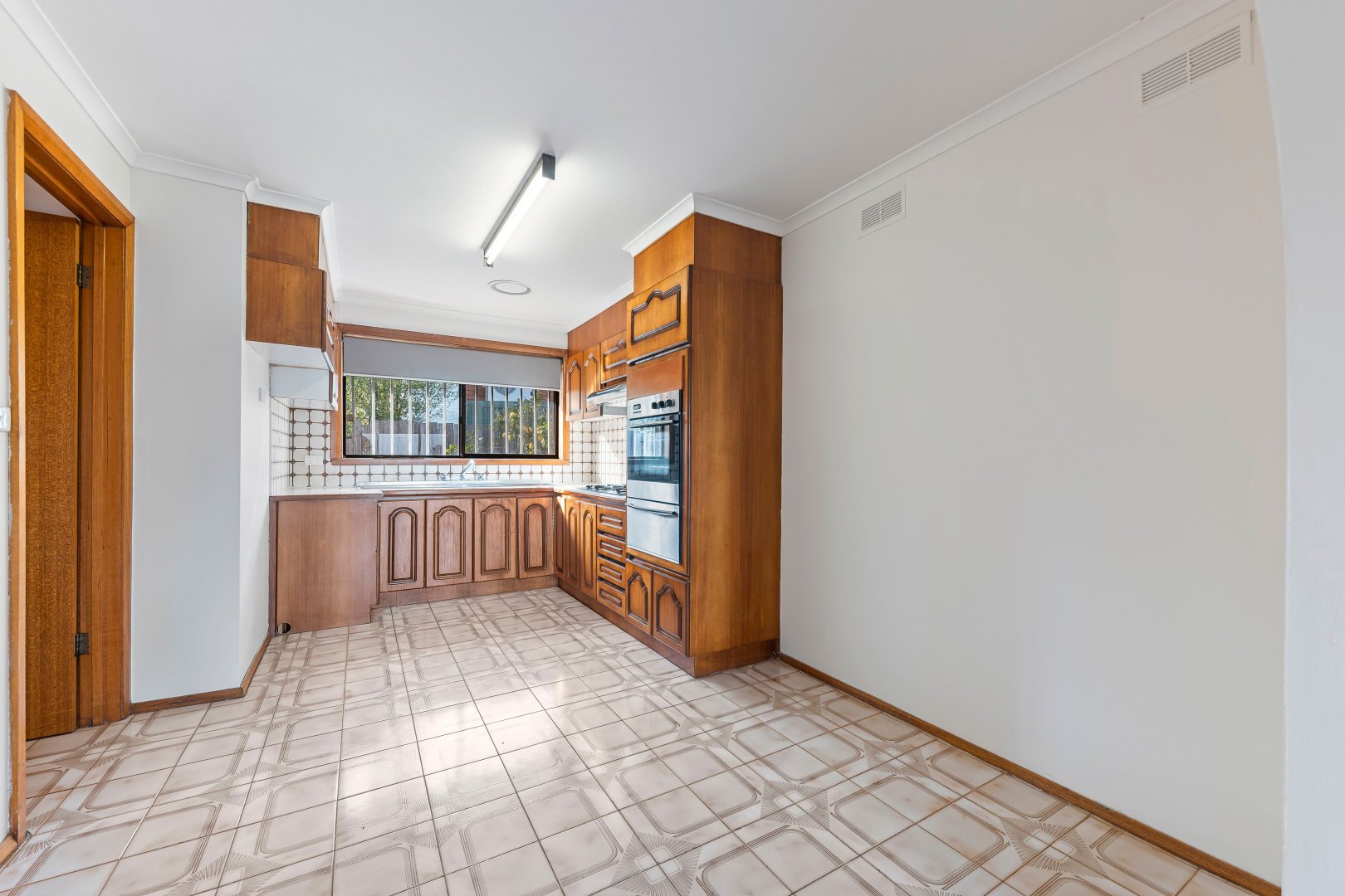 2/1 Broadhurst Avenue, Reservoir image 3