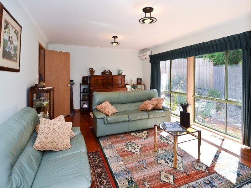 21 Brolga Crescent, Wandana Heights image 5
