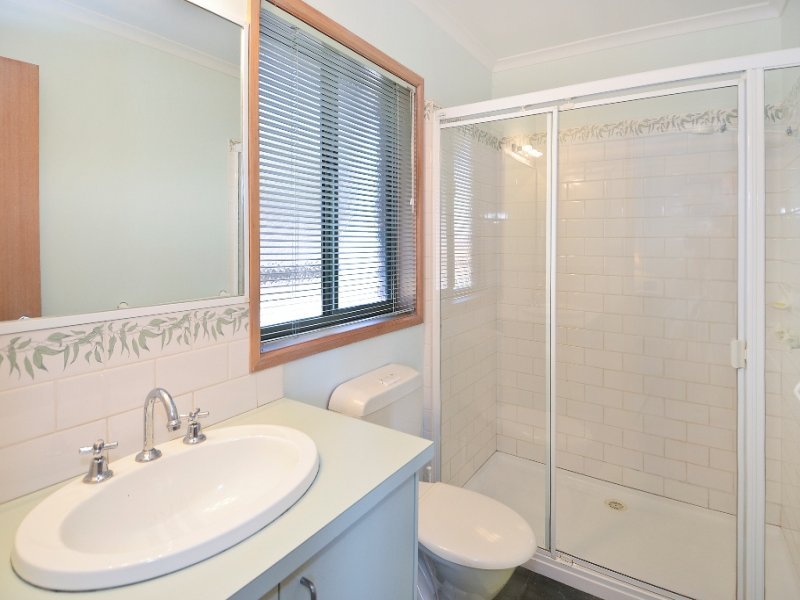 21 Brolga Crescent, Wandana Heights image 7