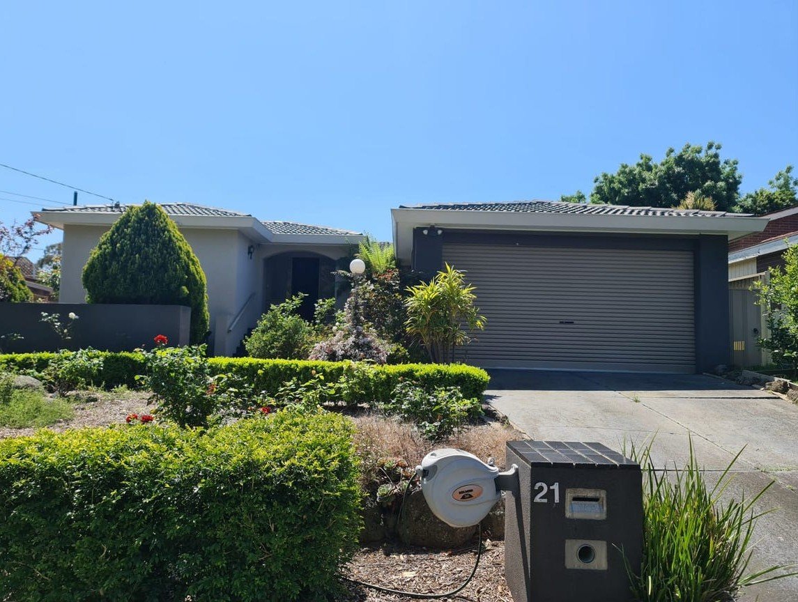 21 Bruford Avenue, Wheelers Hill image 11