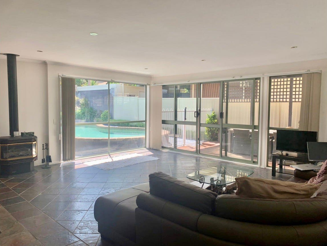 21 Bruford Avenue, Wheelers Hill image 3