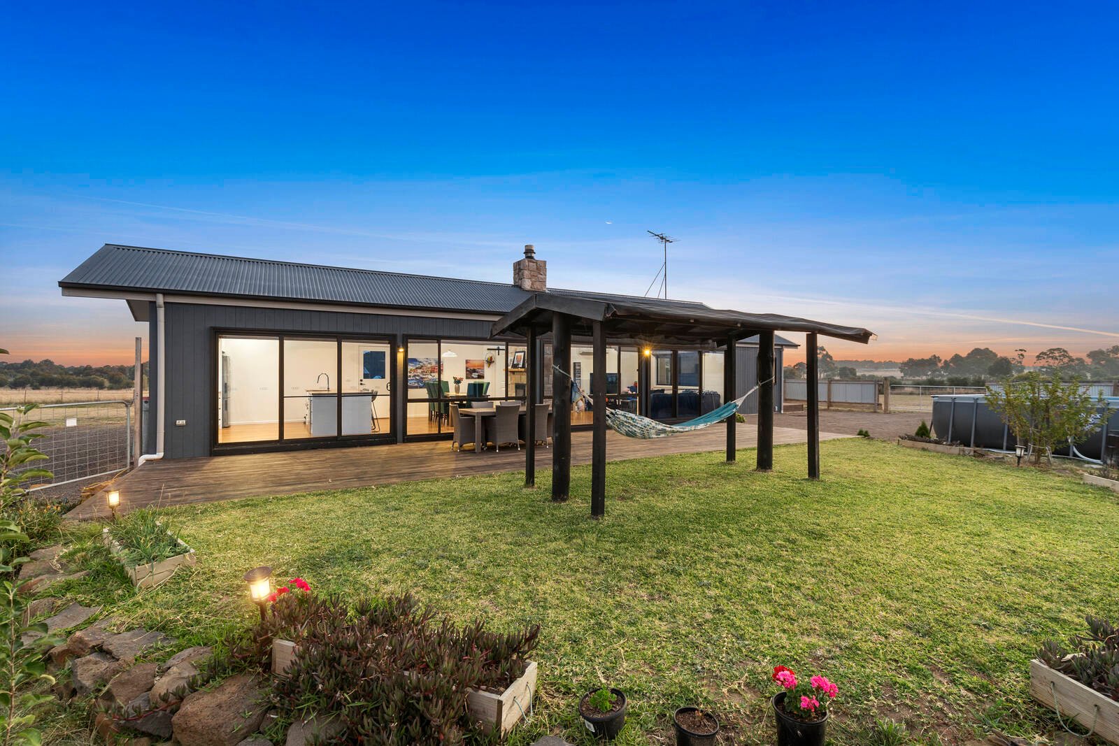 Property Gallery Thumbnail 19