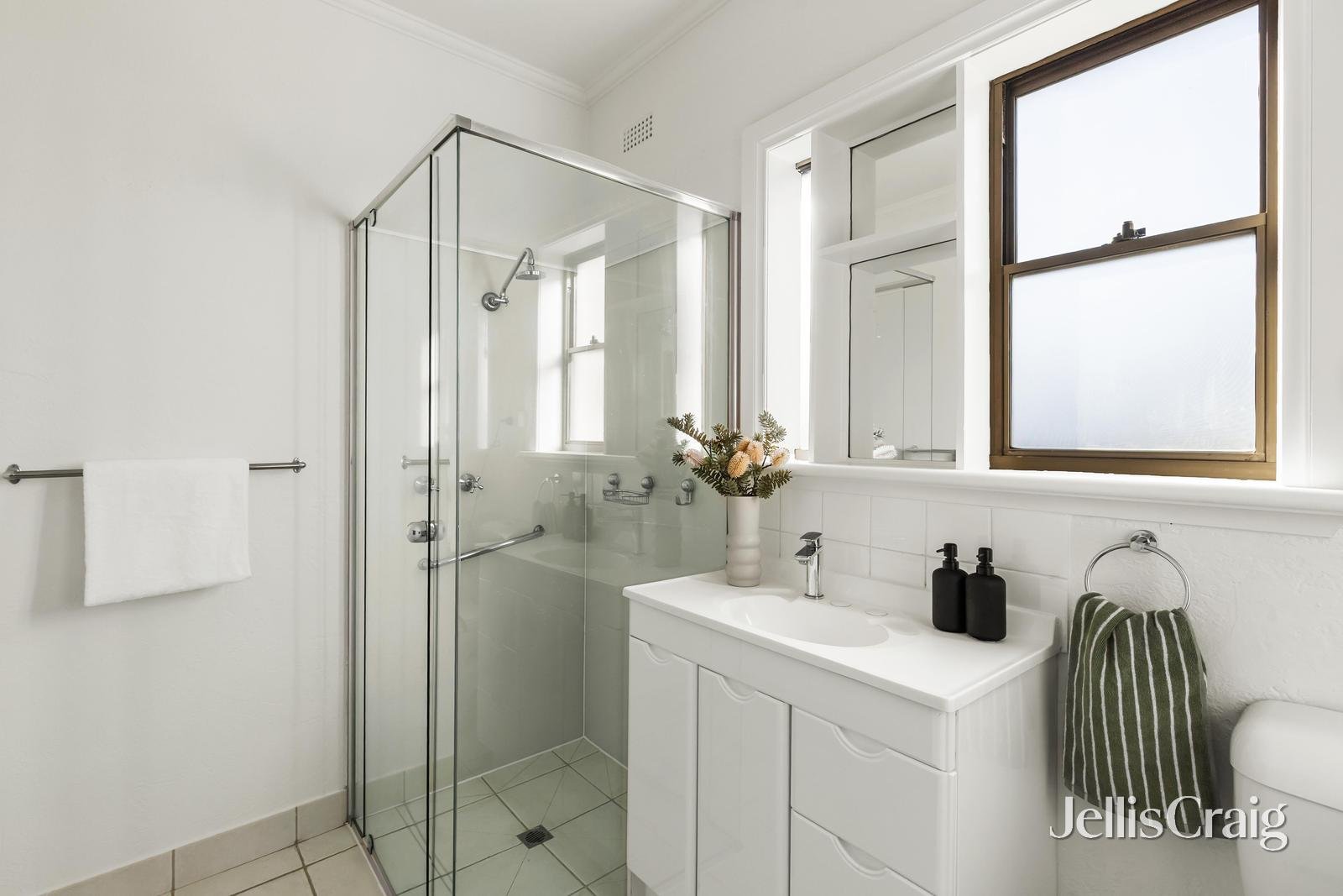 21 Canberra Road, Toorak image 9