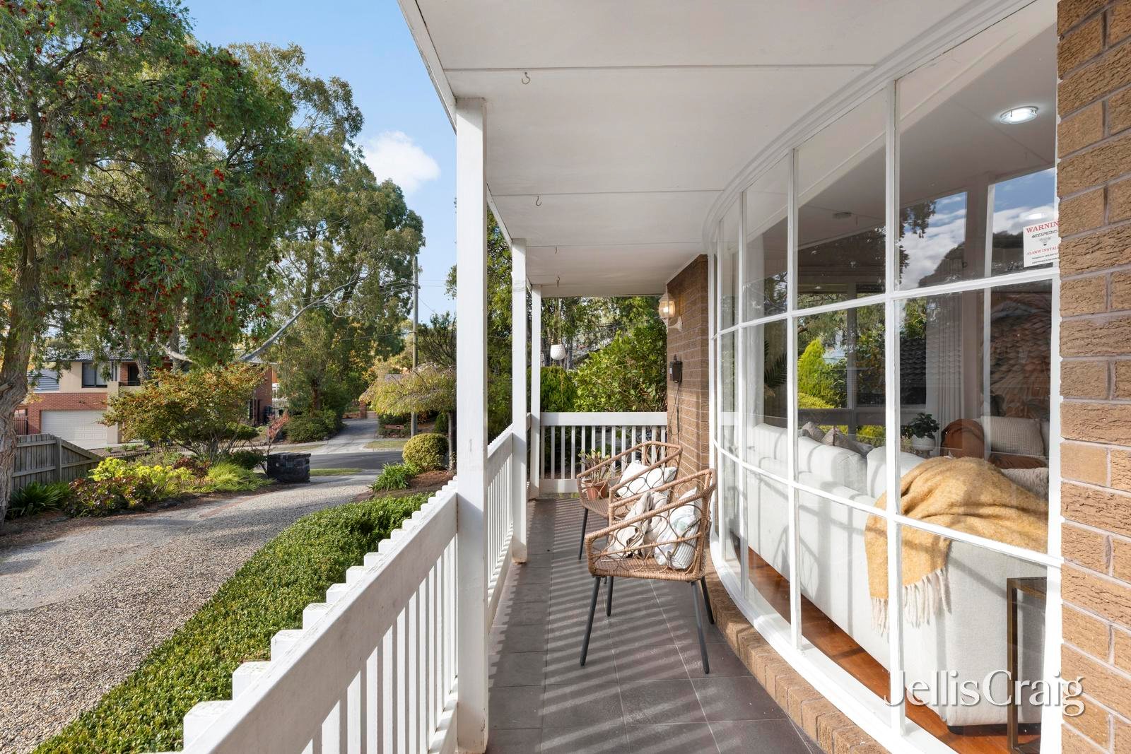 21 Canova Drive, Glen&nbsp;Waverley image 2