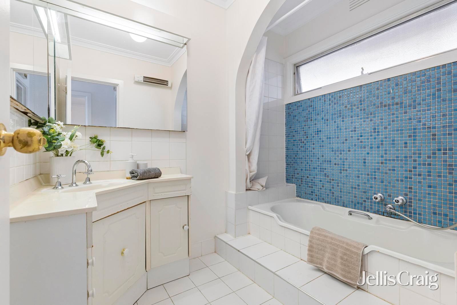 21 Canova Drive, Glen&nbsp;Waverley image 8