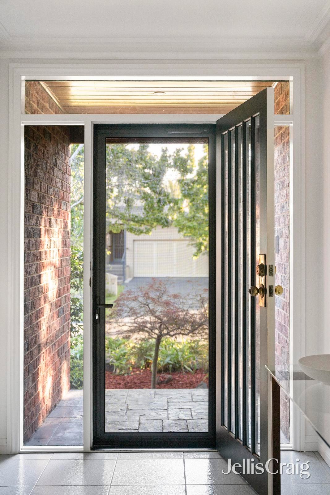 21 Carlton Court, Templestowe image 2