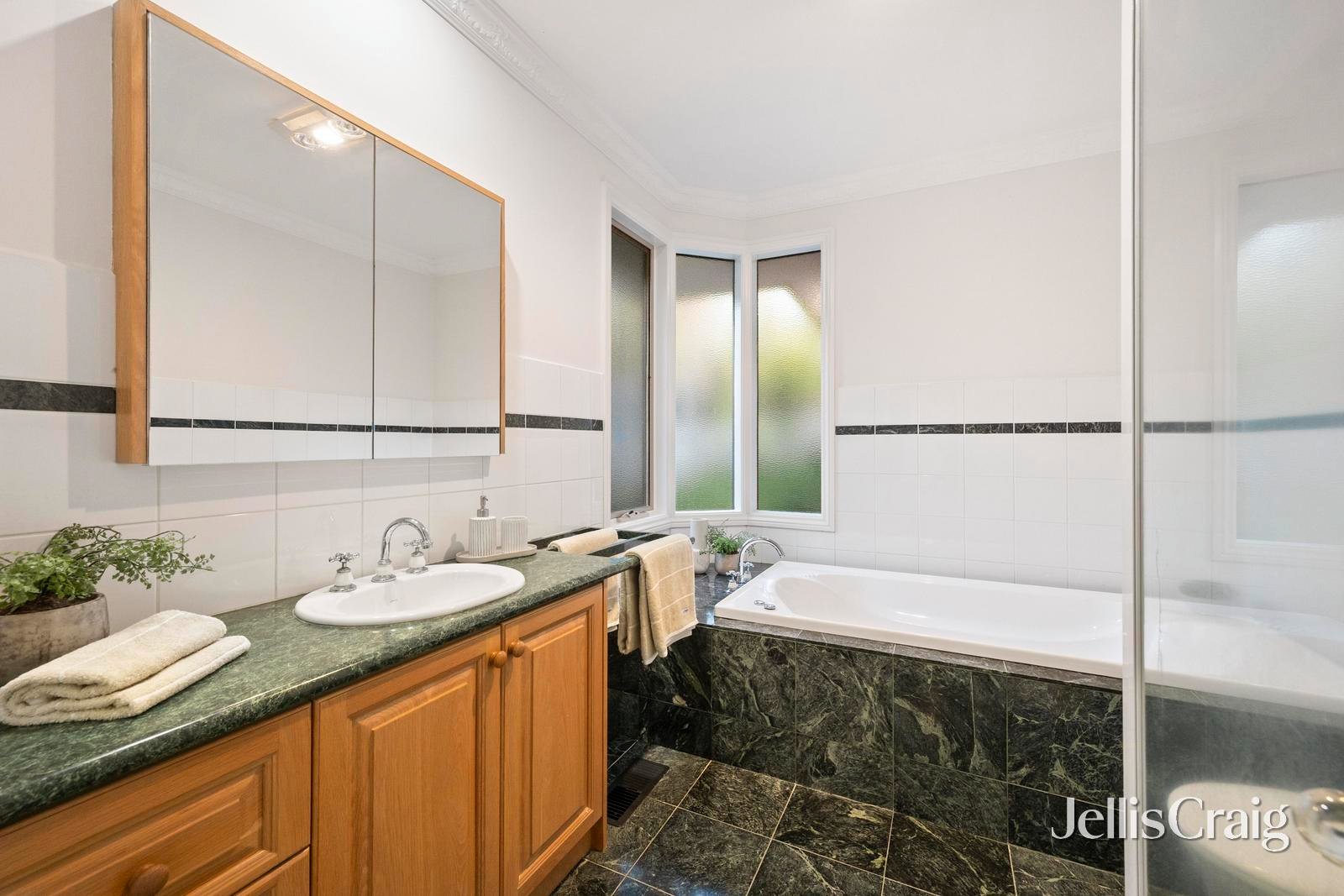 21 Carlton Court, Templestowe image 14