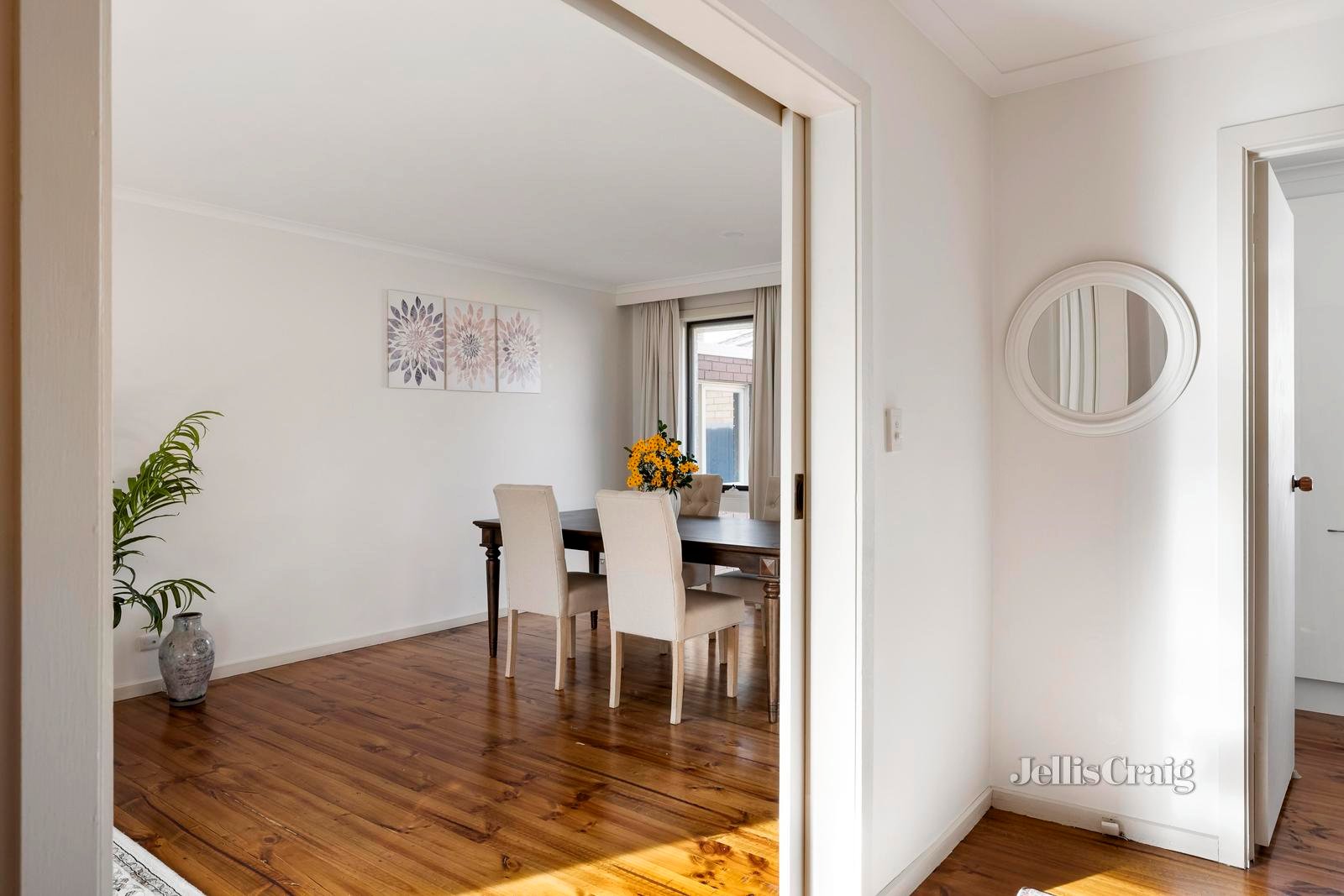 2/1 Carool Road, Carnegie image 10