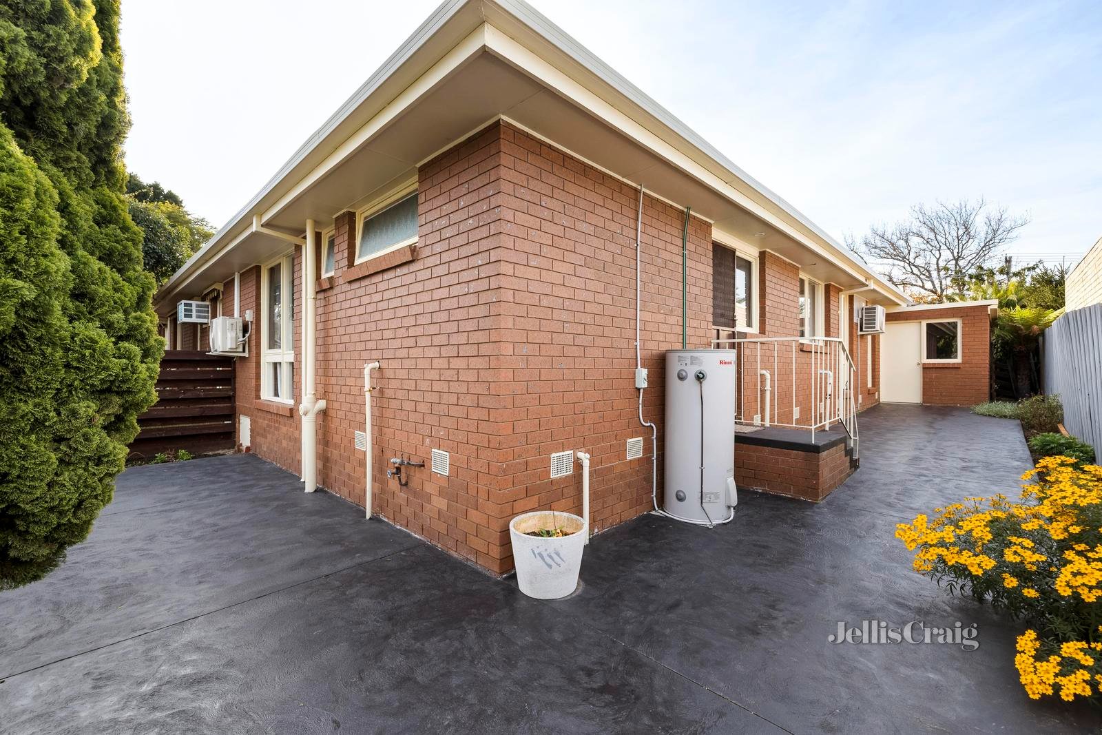 2/1 Carool Road, Carnegie image 11