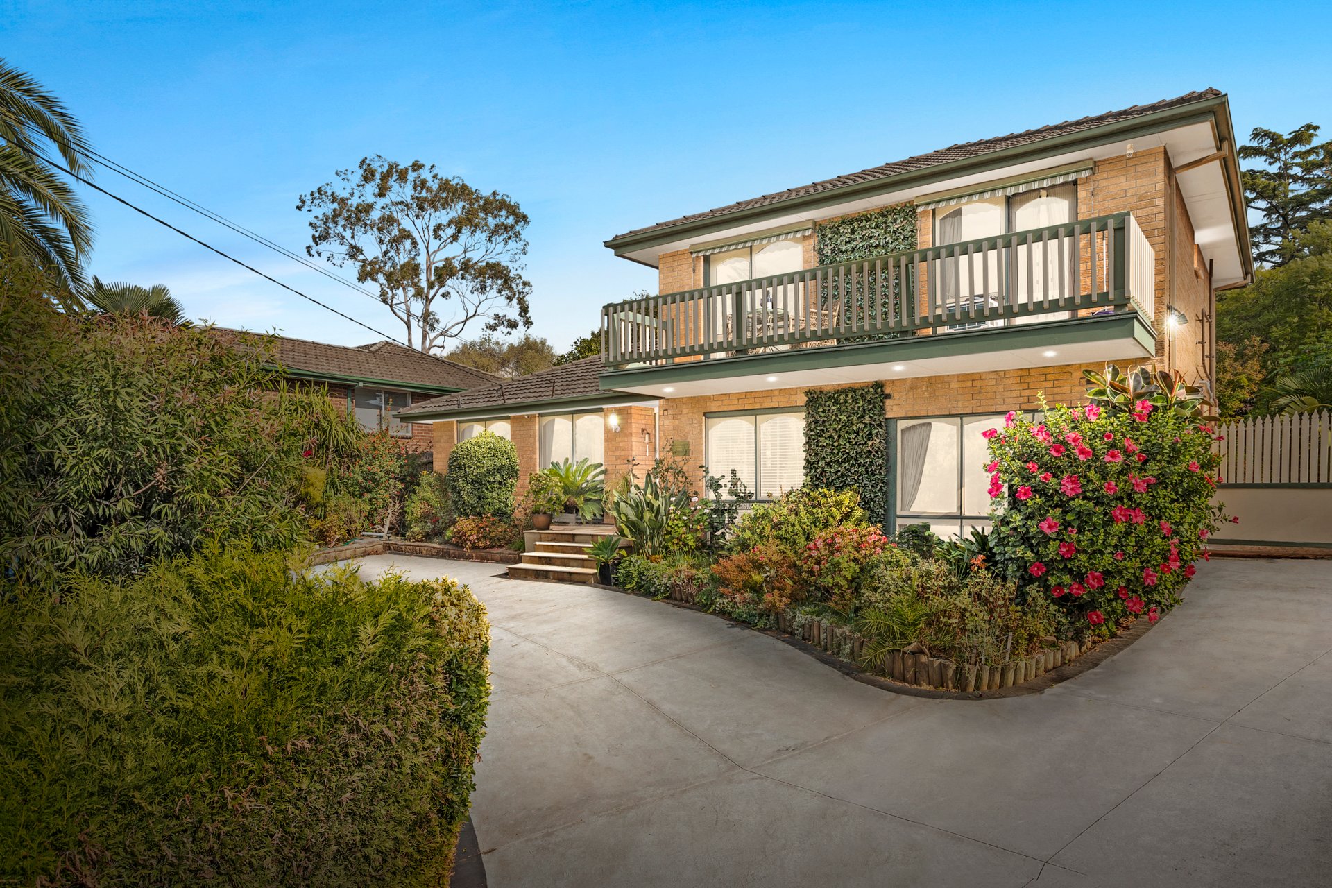 21 Carronvale Road, Mooroolbark image 1