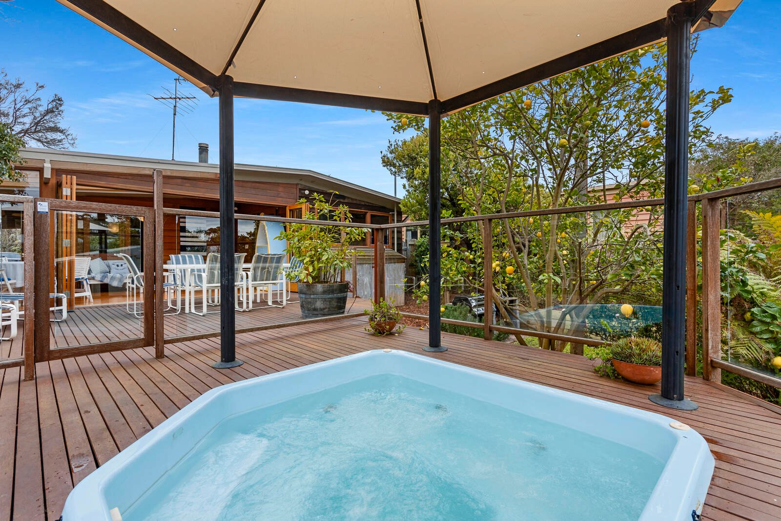 Property Gallery Thumbnail 9