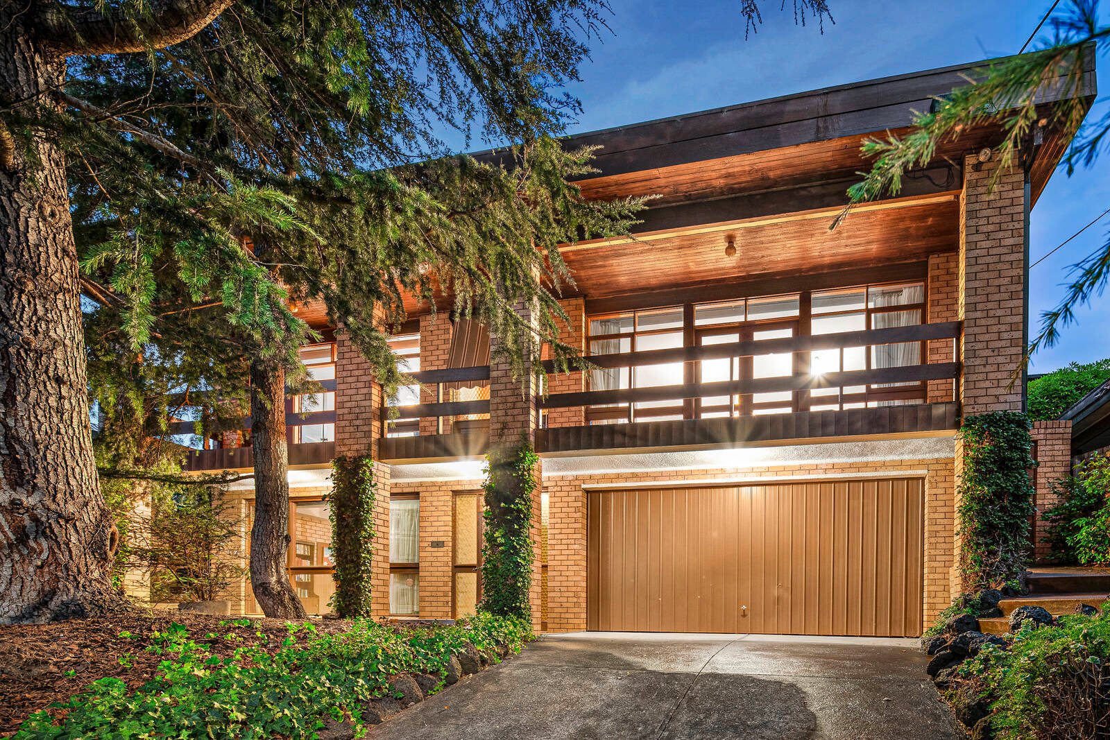 Property Gallery - Main Image