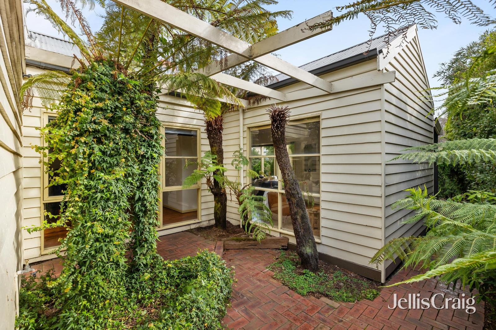 21 Charles Street, Brighton East image 14