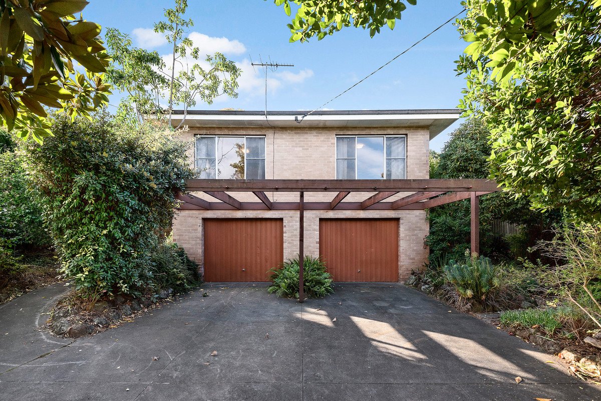 21 Chester Street, Surrey Hills image 2