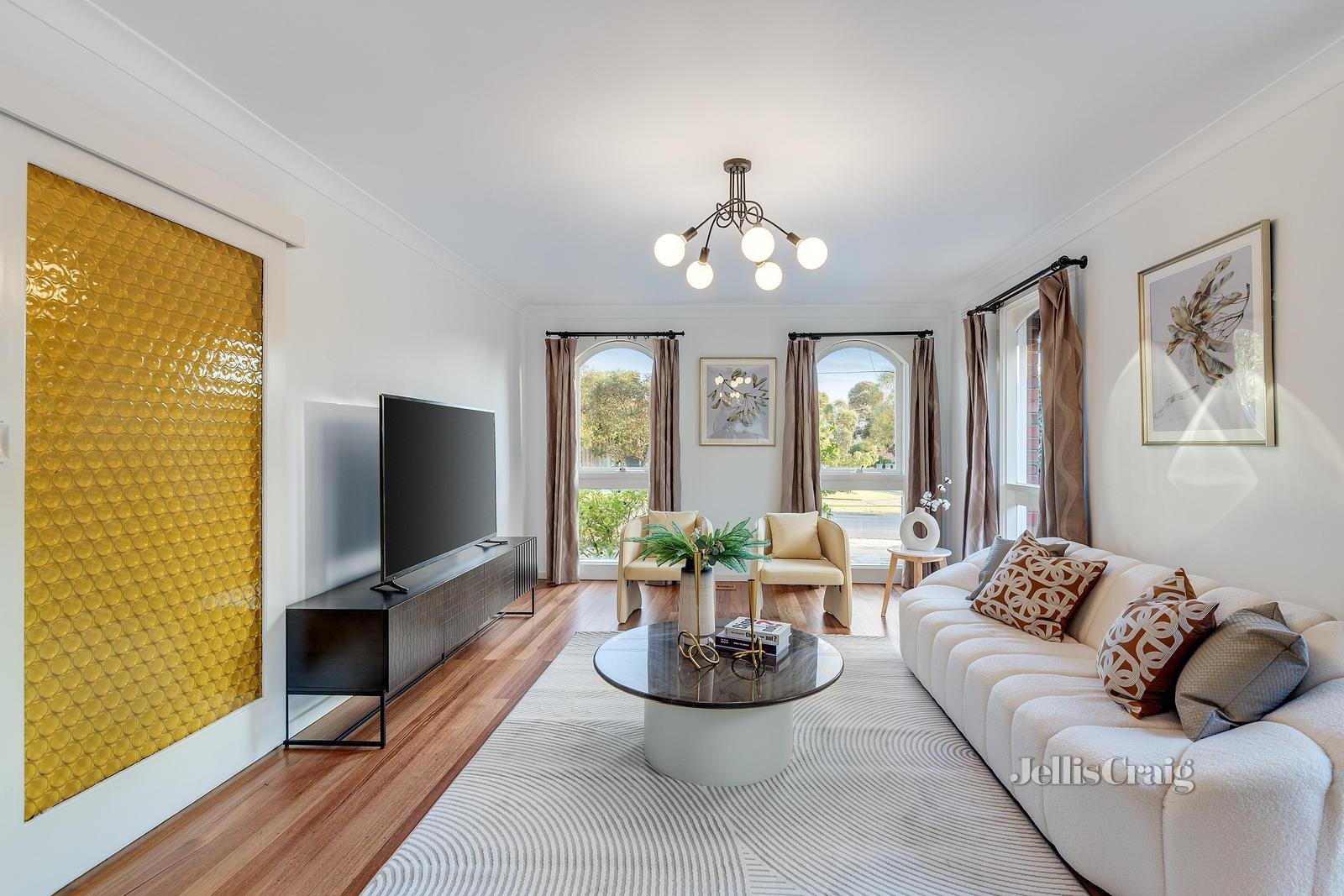 21 Chivalry Avenue, Glen Waverley image 3