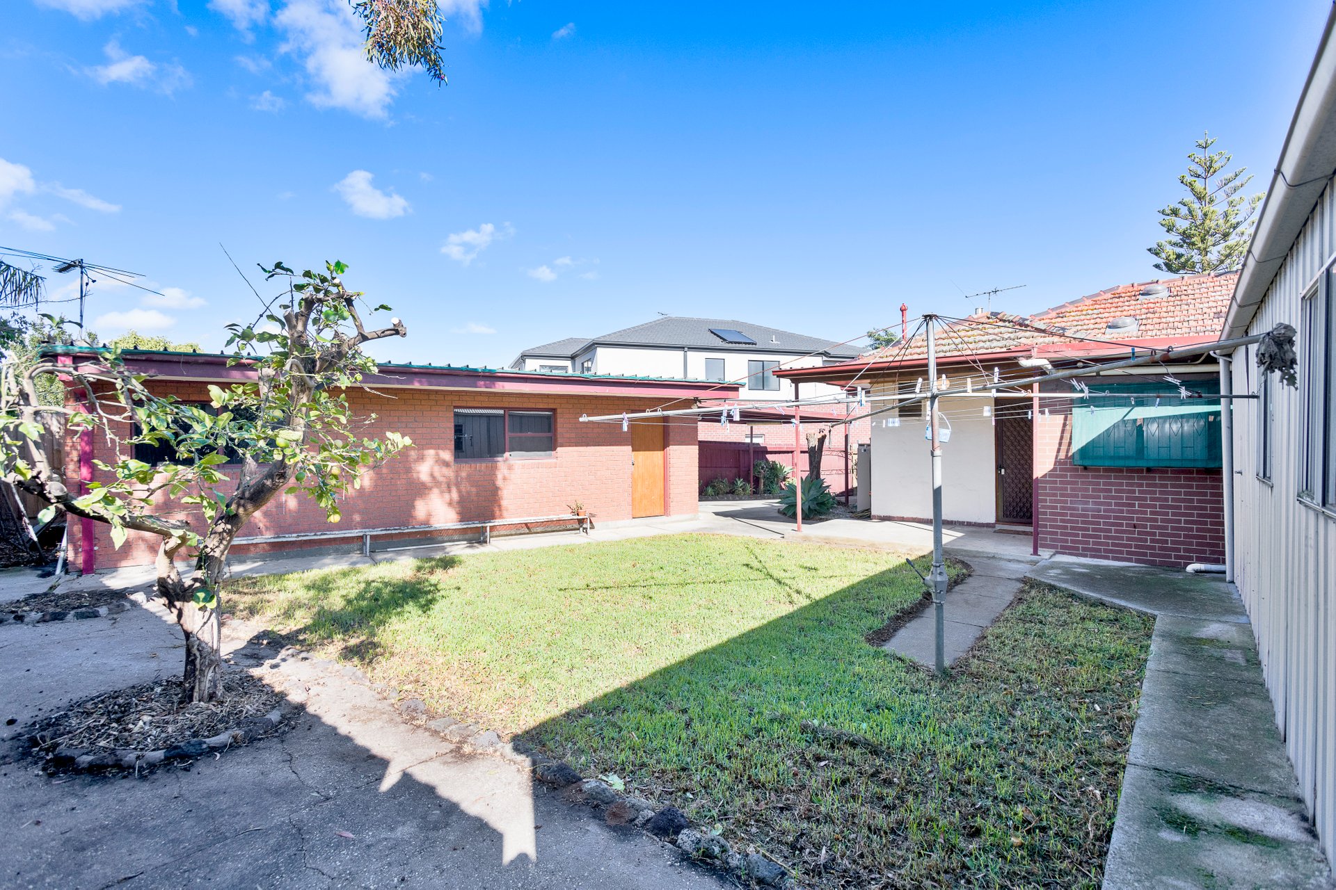 21 Churchill Avenue, Ascot Vale image 6